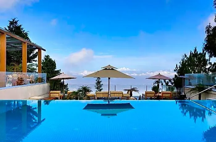 Hotel The Terraces And